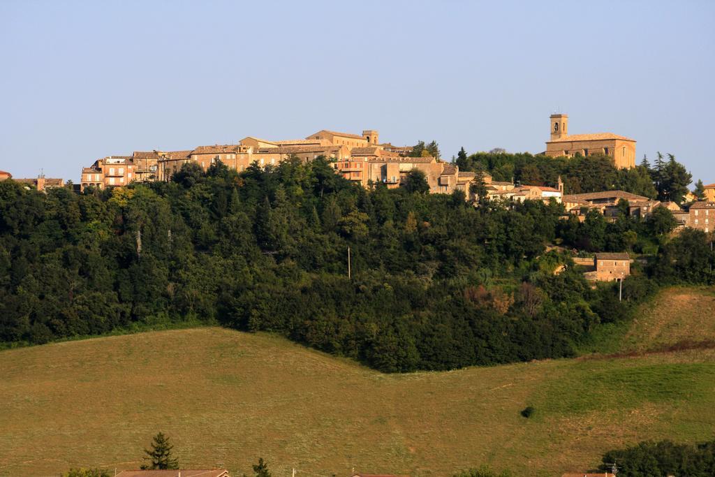 Hotel Agriturismo Fara Montegiorgio Exterior foto
