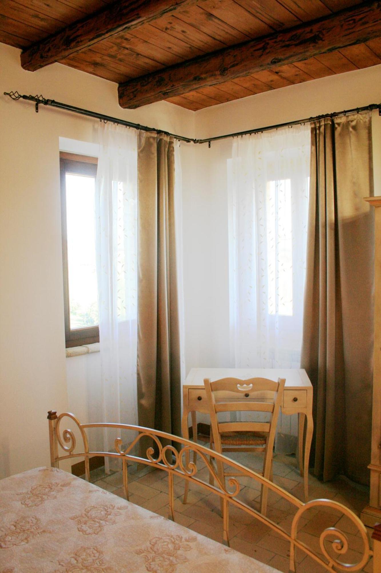 Hotel Agriturismo Fara Montegiorgio Habitación foto