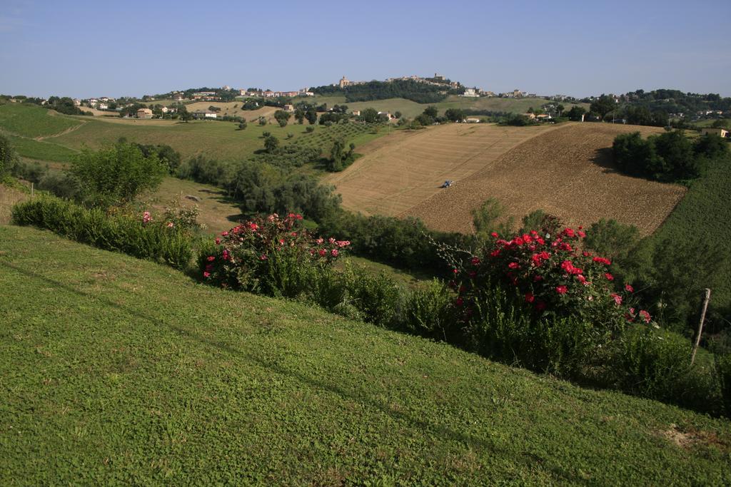 Hotel Agriturismo Fara Montegiorgio Exterior foto